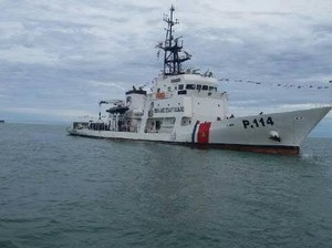 Bantu Pemadaman Kebakaran Kapal, Kemenhub Siagakan 3 Kapal KPLP