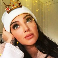 Saat diwawancarai oleh Goodmorning Inggris, wanita 31 tahun itu mengungkapkan bahwa itu sebuah penyesalan. Yang ada dipikirannya saat membuat video intimnya itu hanyalah perasaan cinta tanpa berpikir jauh ke depan.  Foto: dok. Instagram (@tulisasinstagram)