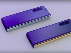 Menggenggam dan Mengoperasikan Ponsel Layar Lipat Galaxy Fold