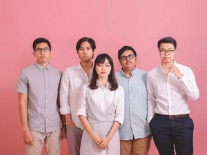 Lirik dan Chord Hesitation dari Reality Club