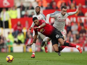 Hasil Liga Inggris: Liverpool Puncaki Klasemen Usai Seri 0-0 Lawan MU