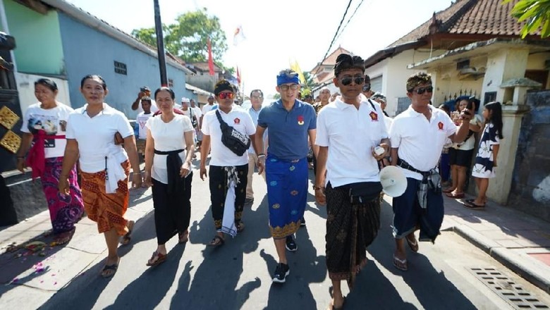 Warga Desa di Tabanan Bali Tolak Sandiaga: Kami Sudah Pilih Jokowi-Amin Warga Desa di Tabanan Bali Tolak Sandiaga: Kami Sudah Pilih Jokowi-Amin