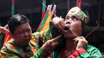 Hii! Potret Aksi Ekstrem Tatung di Festival Cap Go Meh