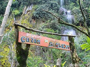 Air Terjun di Wonosobo yang Ajaib, Airnya Hangat dan Dingin