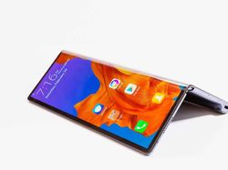 Mate X, Ponsel Layar Lipat Canggih ala Huawei