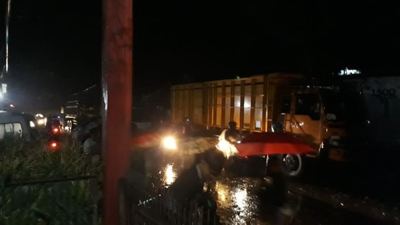 Banjir Surut, Jalur Selatan Garut Kembali Normal Banjir Surut, Jalur Selatan Garut Kembali Normal