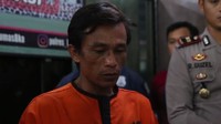 Sakit hati dan cemburu, Pak, ditambah saya dapat kabar istri saya ditawar Rp 200 ribu untuk sekali main (intim), jelas Rizal kepada jurnalis saat jumpa pers, Minggu (24/2/2019). Foto: Deni Wahyono/detikcom
