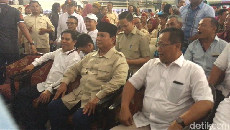 Prabowo: Elite Jakarta Kehilangan Akal Sehat, Akan Bagi Duit 17 April! Prabowo: Elite Jakarta Kehilangan Akal Sehat, Akan Bagi Duit 17 April!