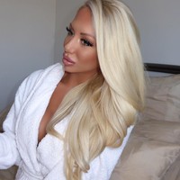 Charlie Philips asal Cambridgeshire, Inggris dulu sering sedih dengan penampilannya. Ia bahkan menangis ketika bercermin, terlebih saat menghapus makeup. Foto: dok. Instagram (@charliebarbie)