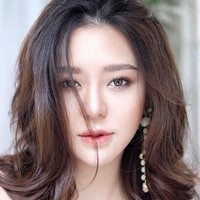 Kenalan dengan Napasasi Surawan, DJ cantik asal Thailand yang pesonanya mampu membuat banyak pria jatuh cinta. Foto: Dok. Instagram @mindnapasasi