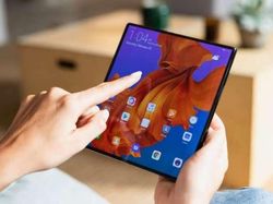 Samsung Galaxy Fold vs Huawei Mate X, Duel Ponsel Layar Lipat