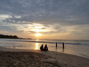 PHRI Minta Pariwisata Anyer Dibenahi daripada Hotel Mesti Bahasa Indonesia