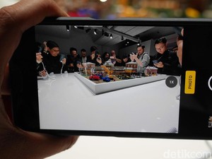 Menjajal Sistem Zoom Optik 10x Bikinan Oppo