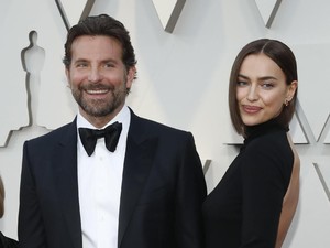 Putus dari Bradley Cooper, Irina Shayk Pamer Foto Seksi di Danau Es