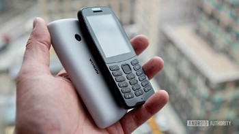 Nokia 210 memiliki ukuran baterai 1.020mAh, radio FM, serta memori penyimpanan sebanyak 64 MB, dan jaringannya terbatas 2G. (Foto: Dok. Android Authority)