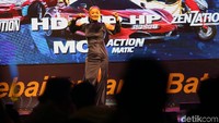 Dalam kesempatan ini dimeriahkan penampilan artis dangdut Siti Badriah.