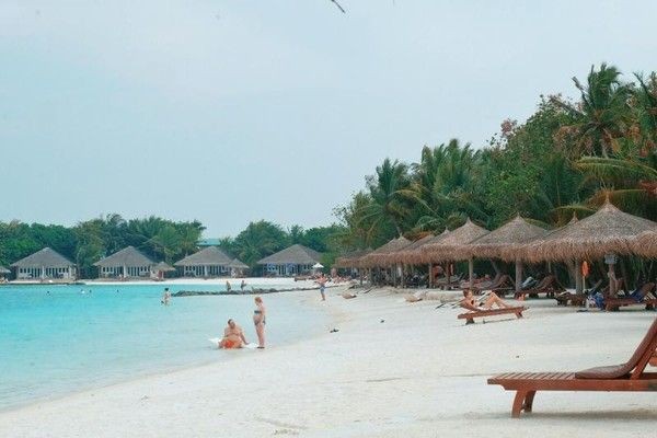 Populer akan keindahannya, Maldives masuk peringkat ketujuh. Dikunjungi 1,4 juta turis per tahun, jumlah warganya hanya 360 ribu saja (Ryan Febrian/dTraveler) Populer akan keindahannya, Maldives masuk peringkat ketujuh. Dikunjungi 1,4 juta turis per tahun, jumlah warganya hanya 360 ribu saja (Ryan Febrian/dTraveler)
