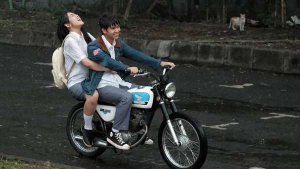 Sebelum Nonton, Lihat Foto-foto Film Dilan 1991 Dulu Yuk! Sebelum Nonton, Lihat Foto-foto Film Dilan 1991 Dulu Yuk!