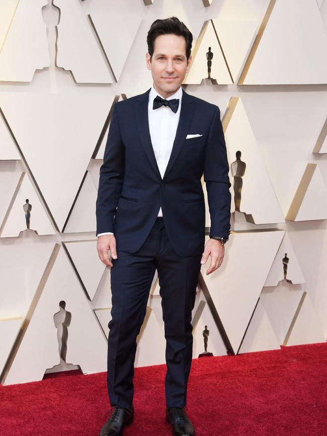 Saya tuh usianya 80 tahun di dalam sini, kata Paul sambil menunjuk dadanya, saat ditanya rahasia awet muda di acara C2E2 Comic Con pada Maret 2019 lalu. Di sini (tunjuk dada), kegelapan murni dan sedikit moisturizer, lanjutnya bercanda. Foto: Frazer Harrison/Getty Images