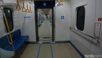 Adapun 12 Maret hingga sebelum operasi komersial, dilakukan uji coba membawa penumpang. Uji coba ini akan berlangsung hingga peresmian pengoperasian MRT Jakarta secara komersial.
