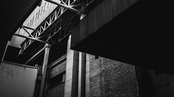 Foto BW yang diambil dengan komposisi f/1.6, ISO 100, 1/-0s -. Foto: GSM Arena