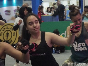 Seperti Salmafina Sunan, Deretan Artis Berikut Juga Pernah Sedot Lemak