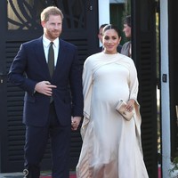Meghan Markle menghadiri acara makan malam di kediaman duta besar Inggris untuk Maroko, di hari kedua kunjungannya, pada Minggu kemarin. Foto: Getty Images