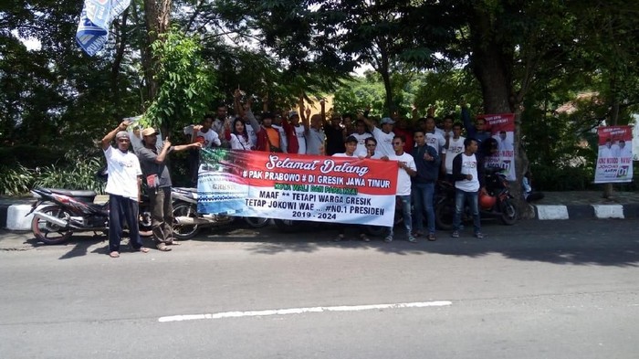 Prabowo Diteriaki Jokowi Saat Berkampanye di Gresik