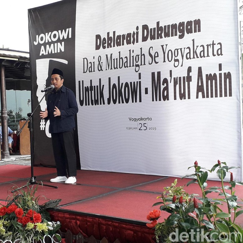 Hadiri Deklarasi Dai Pro-Jokowi, Yusuf Mansur Ajak Doakan Prabowo Hadiri Deklarasi Dai Pro-Jokowi, Yusuf Mansur Ajak Doakan Prabowo