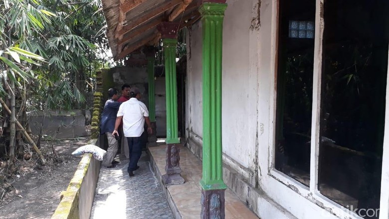 Berobat karena Depresi, Perempuan Ini Justru Gantung Diri di Ponpes Berobat karena Depresi, Perempuan Ini Justru Gantung Diri di Ponpes