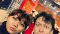 Keduanya ternyata pernah syuting bersama untuk program Comedy Traveler di Trans TV. Ini nih memori keduanya saat di London. Foto: Instagram josscy