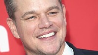 Matt Damon rela jadi gemuk dan menaikkan berat badannya sebanyak 15 kg di film The Informant. Untuk itu, dia bahkan rela makan junk food setiap hari. (Foto: Getty Images)