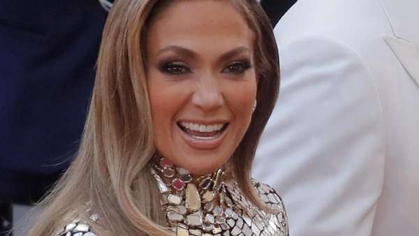 Kilauan Jennifer Lopez di Oscar 2019 Kilauan Jennifer Lopez di Oscar 2019