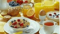 Kreatifitas netizen saat membuat meme memang tak ada batasnya. Kali ini mereka kompak membuat meme sarapan. Ada yang lucu tapi ada yang miris juga.  Foto: Istimewa