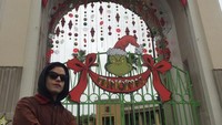 Gayannya saat liburan di Universal Studios Hollywood. (@ItsRamiMalek/Twitter)