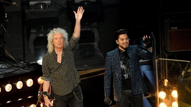 Queen dan Adam Lambert / 