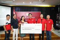 Anak Penderita Kanker Semringah Naik Ferrari