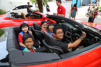 Ahok Naik  Mobil  Pak Camat Kepa Bisa Beli Ferrari  Sekali Main