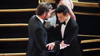 Bradley Cooper sudah memberikan selamat pada Rami Malek saat Oscar 2019 baru saja dimulai. Kevin Winter/Getty Images