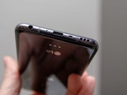 Melihat LG V50, Ponsel 5G dengan Dua Layar