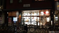 Prefektur Ehime yang dekat laut, terkenal dengan sajian ikannya. Liburan ke Kota Matsuyama, wisatawan bisa menemukan makanan khas Ehime. (Bonauli/detikTravel)