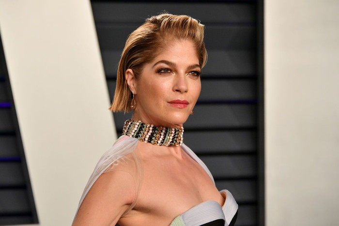775287342PL00147_2019_Vanit BEVERLY HILLS, CA - FEBRUARY 24: Selma Blair attends the 2019 Vanity Fair Oscar Party hosted by Radhika Jones at Wallis Annenberg Center for the Performing Arts on February 24, 2019 in Beverly Hills, California. (Photo by Dia Dipasupil/Getty Images)