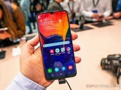 Aksi Galaxy A30 & A50 di Arena MWC 2019