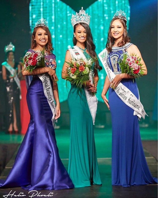 Ratu kecantikan dari Suriname Sri Dewi Martomamat bikin heboh penggemar kontes kecantikan di Indonesia karena video dirinya menyapa masyarakat di Tanah Air dengan bahasa Jawa. Foto: Instagram @miss_sridewi