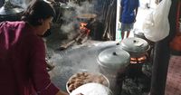 Murah Mantap! Sarapan Nasi Pecel dan Nasi Gudeg ala Sri Mulyani