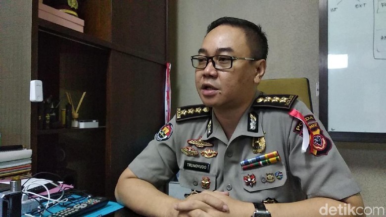 Polda Jabar Tangani Video Ceramah Rahmat Baequni Soal KPPS Tewas Diracun Polda Jabar Tangani Video Ceramah Rahmat Baequni Soal KPPS Tewas Diracun