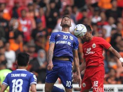 Persija mulai sering kehilangan bola di lapangan tengah, yang membuat lawan dengan sering mengancam gawang Andritany.