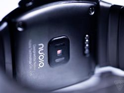 Penampakan Smartwatch Nubia yang Punya Layar Lengkung