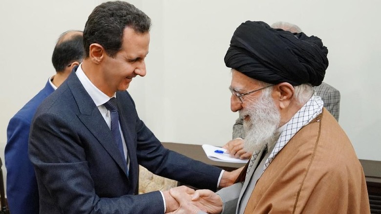 Pertama Kali ke Iran Sejak Konflik Suriah, Assad Temui Khamenei Pertama Kali ke Iran Sejak Konflik Suriah, Assad Temui Khamenei