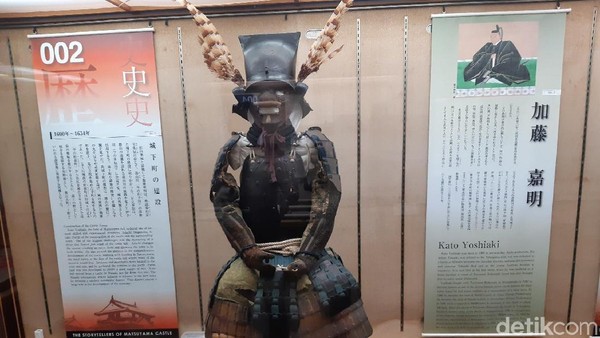Ruang di Kastil Matsuyama dibuka untuk pameran. Benda-benda yang dipamerkan kebanyakan peninggalan dari bangsawan tuan rumah. (Bonauli/detikTravel) Ruang di Kastil Matsuyama dibuka untuk pameran. Benda-benda yang dipamerkan kebanyakan peninggalan dari bangsawan tuan rumah. (Bonauli/detikTravel)